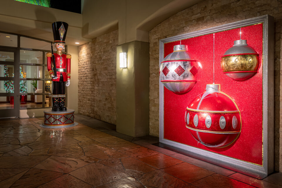 Custom World Class Holiday Displays for Luxury Resorts and Attractions